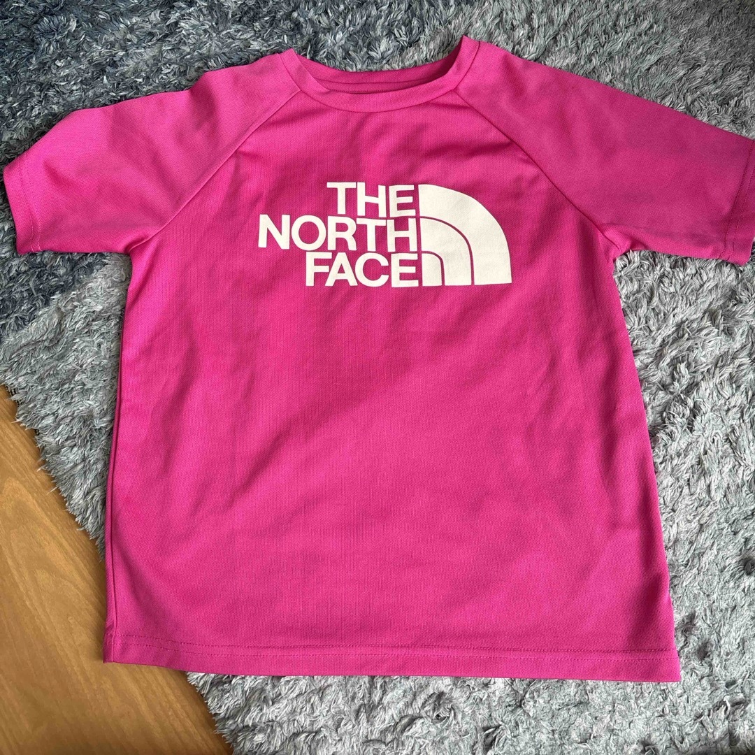 THE NORTH FACE(ザノースフェイス)のNorth Tシャツ キッズ/ベビー/マタニティのキッズ服女の子用(90cm~)(Tシャツ/カットソー)の商品写真