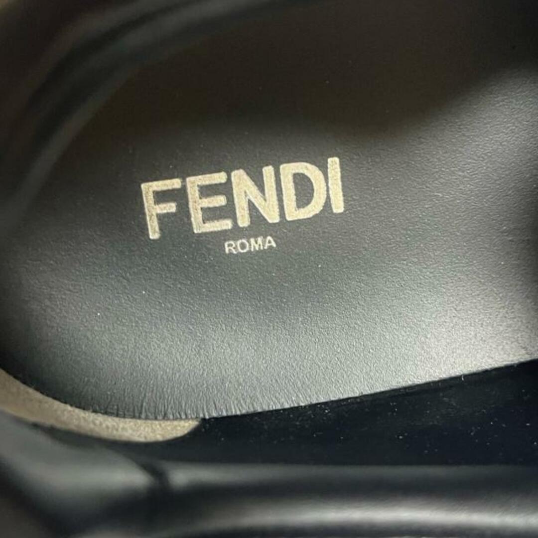 FENDI(フェンディ)のFENDI(フェンディ) スリッポン 7 メンズ - 黒 スタッズ/インソール取外し可 レザー メンズの靴/シューズ(スリッポン/モカシン)の商品写真