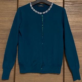 ユナイテッドアローズグリーンレーベルリラクシング(UNITED ARROWS green label relaxing)のグリーンレーベルリラクシング　ビジュー付きカーディガン(カーディガン)