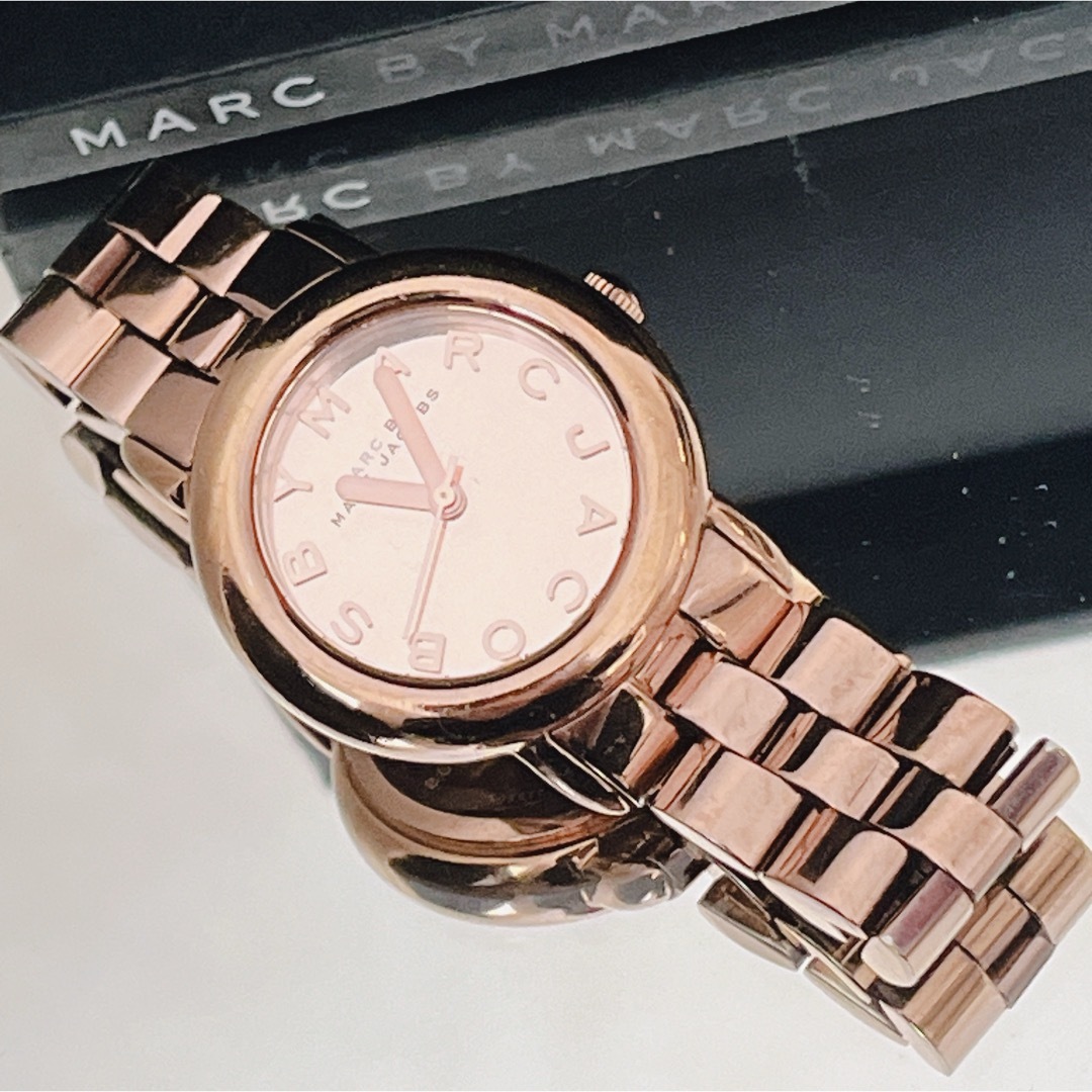 MARC BY MARC JACOBS(マークバイマークジェイコブス)のMARC BY MARC JACOBS 時計 腕時計 ピンクゴールド 電池交換済 レディースのファッション小物(腕時計)の商品写真