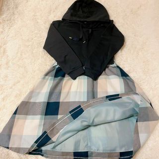 バーバリーブルーレーベル(BURBERRY BLUE LABEL)の新品未使用　ブルーレーベルクレストブリッジパーカー ドッキングワンピースチェック(ひざ丈ワンピース)