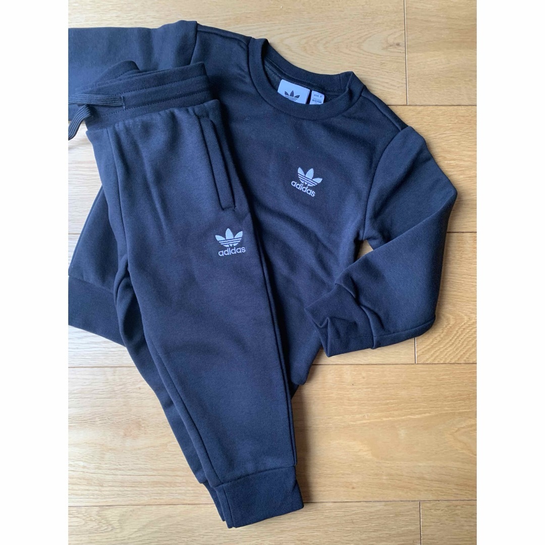 adidas(アディダス)の新品未使用　adidas セットアップ キッズ/ベビー/マタニティのキッズ服男の子用(90cm~)(その他)の商品写真