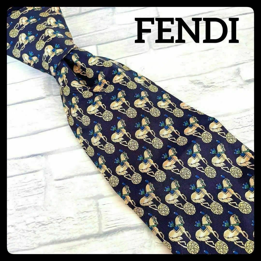 FENDI(フェンディ)のFENDI フェンディ　美品　ネクタイ　紳士　スーツ　高級　ユリ　馬　クレスト メンズのファッション小物(ネクタイ)の商品写真