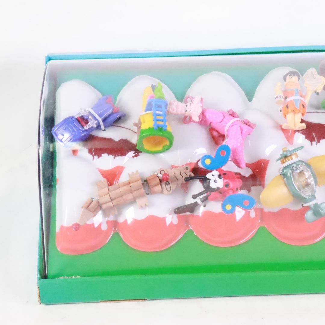 Kinder Surprise キンダーサプライズ　ミニフィギュア ケース入りセット　店舗展示用　非売品 エンタメ/ホビーのおもちゃ/ぬいぐるみ(キャラクターグッズ)の商品写真