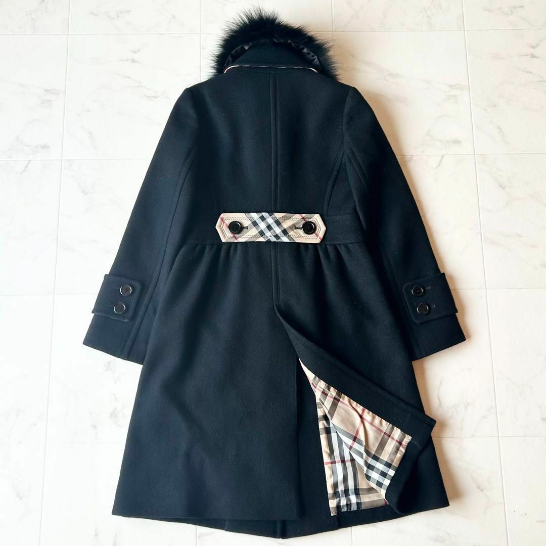 BURBERRY BLUE LABEL(バーバリーブルーレーベル)のBURBERRY  ロングコート　アンゴラ混　ノバチェック柄　黒　38 レディースのジャケット/アウター(ロングコート)の商品写真