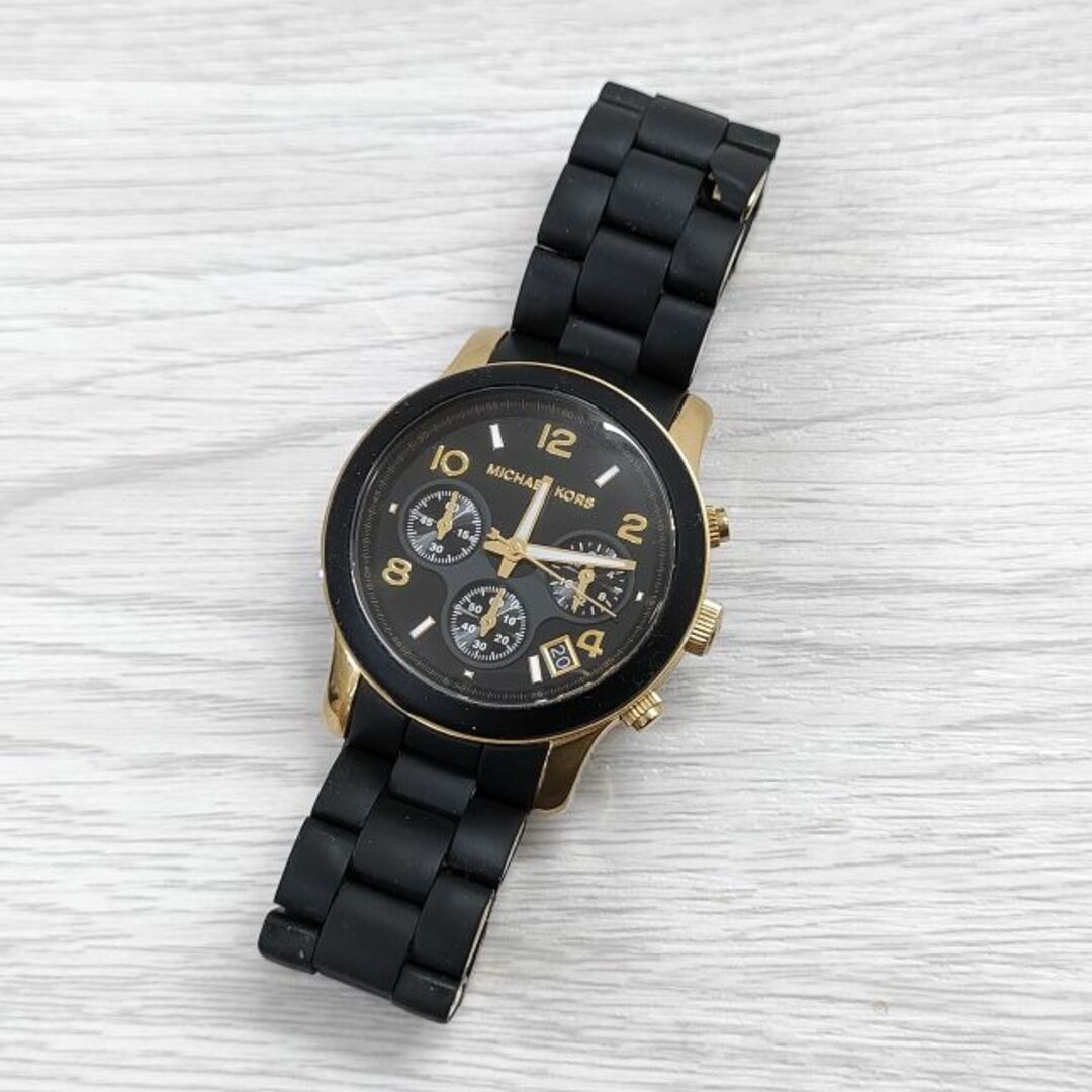 Michael Kors(マイケルコース)のMichael Kors RUNWAY MK5191 クロノグラフ ラバー 腕時計 ブラック レディース マイケルコース【中古】4-0301G◎ レディースのファッション小物(腕時計)の商品写真