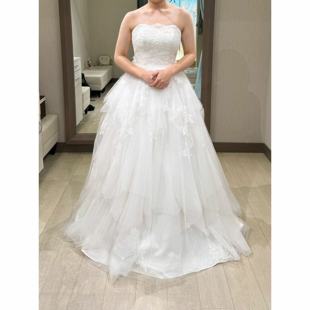 上品！ウエディングドレス ホワイト ベアトップ ラッフルフリル 結婚式/披露宴