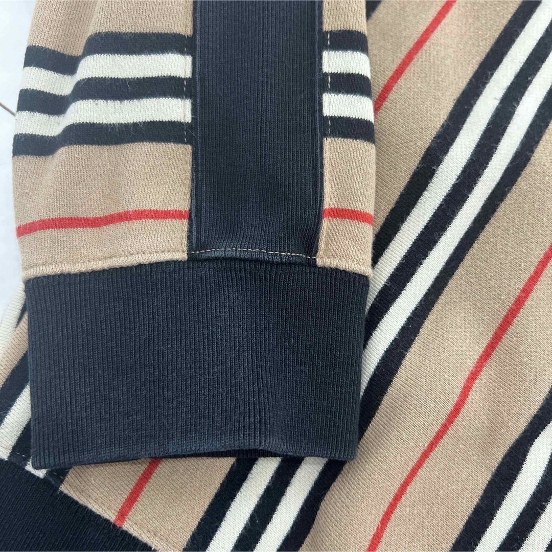 BURBERRY(バーバリー)のバーバリー パーカー キッズ/ベビー/マタニティのキッズ服女の子用(90cm~)(ジャケット/上着)の商品写真