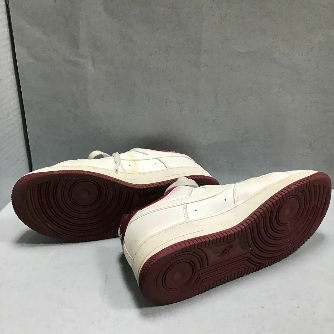 NIKE(ナイキ)のNike ナイキ エアフォース1 ロー '07 ホワイト/ダーク ビートルート メンズの靴/シューズ(スニーカー)の商品写真