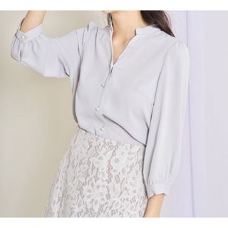 トッコクローゼットリュクス(tocco closet luxe)のtoccocloset luxe パールボタンブラウス(シャツ/ブラウス(長袖/七分))