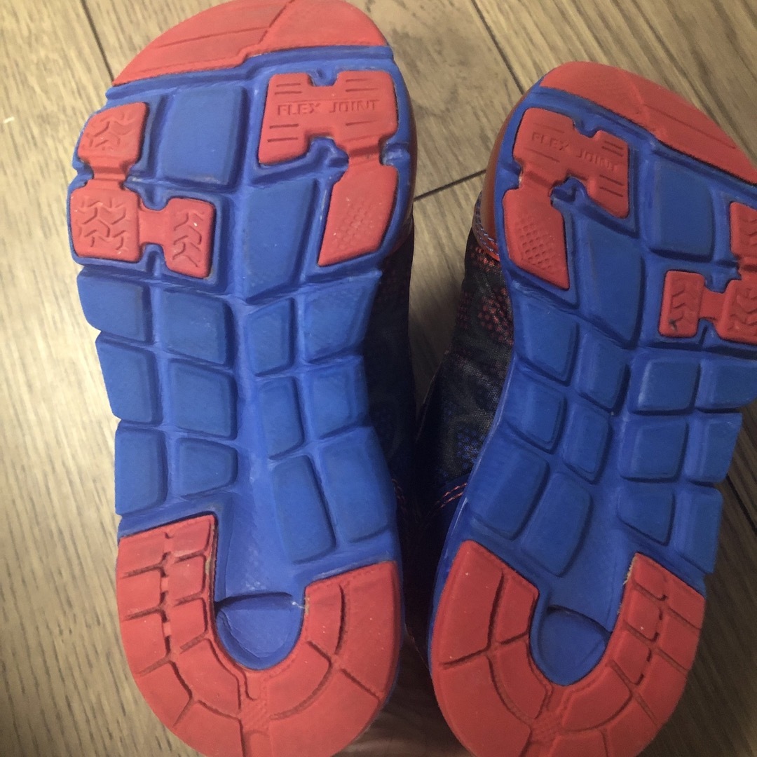 スパイダーマン　スニーカー　16㎝ キッズ/ベビー/マタニティのキッズ靴/シューズ(15cm~)(スニーカー)の商品写真