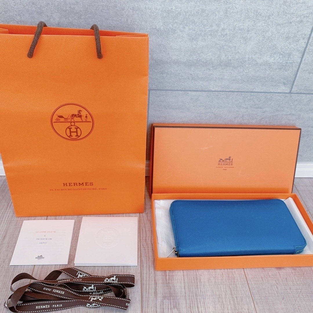 Hermes(エルメス)のエルメス　シルクイン  ブルー　 長財布　ラウンドファスナー　 レディースのファッション小物(財布)の商品写真