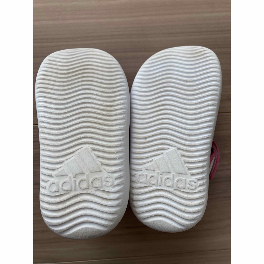 adidas(アディダス)のadidas サンダル　14.0cm キッズ/ベビー/マタニティのベビー靴/シューズ(~14cm)(サンダル)の商品写真