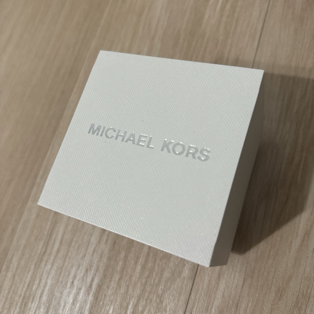 Michael Kors(マイケルコース)のマイケルコース 時計 空箱 レディースのバッグ(ショップ袋)の商品写真