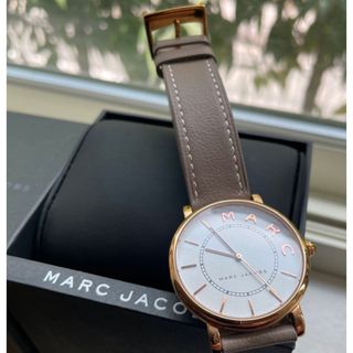 MARC JACOBS - 【電池新品美品】マークジェイコブス腕時計36㎜ロキシーベルト:グレージュ