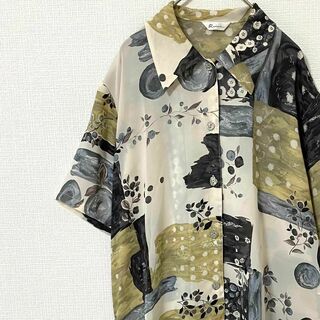 ナチュラルヴィンテージ(natuRAL vintage)のシャツ 半袖 花柄 アート 総柄 ヴィンテージ 古着 一点物(シャツ)
