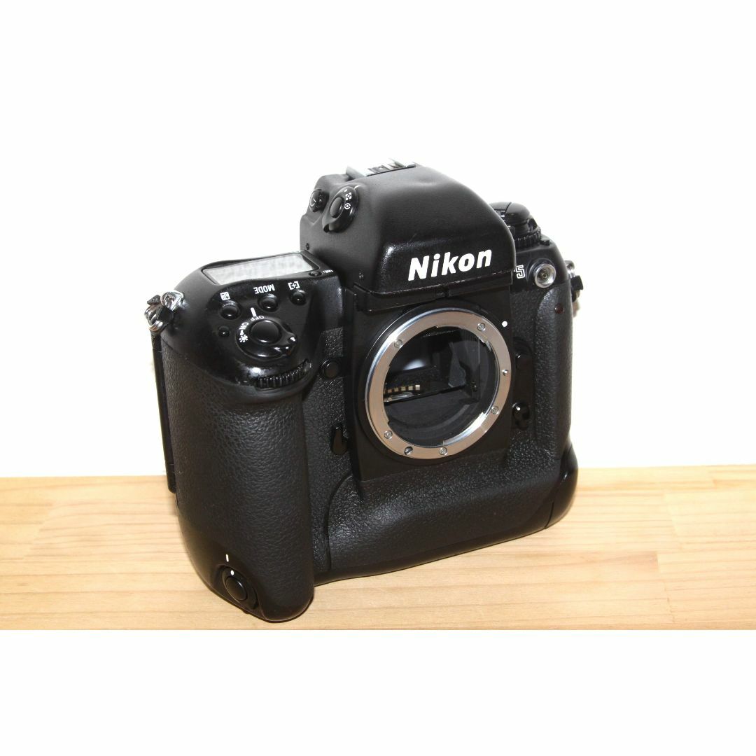 Nikon(ニコン)のNikon F5 C002 ニコン スマホ/家電/カメラのカメラ(フィルムカメラ)の商品写真