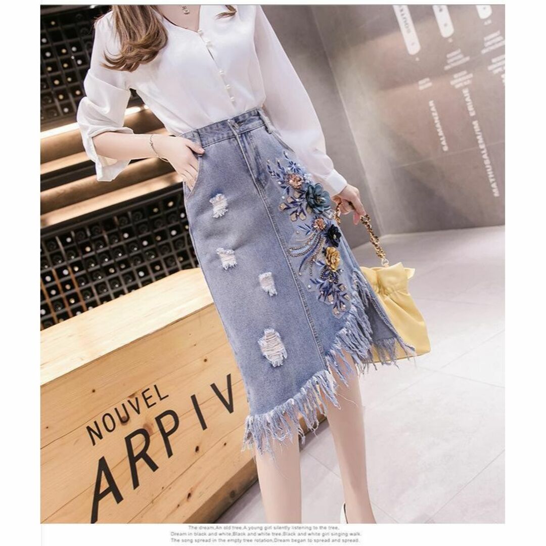 【大きめＸＬ】ガーリーコーデに♡ 花柄 フラワー 刺繍 デニムスカート レディースのスカート(ひざ丈スカート)の商品写真