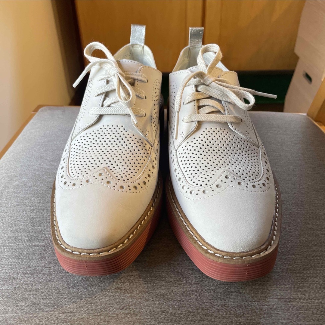 Cole Haan(コールハーン)の【美品】コールハン　羊皮　スニーカー　厚底 レディースの靴/シューズ(スニーカー)の商品写真