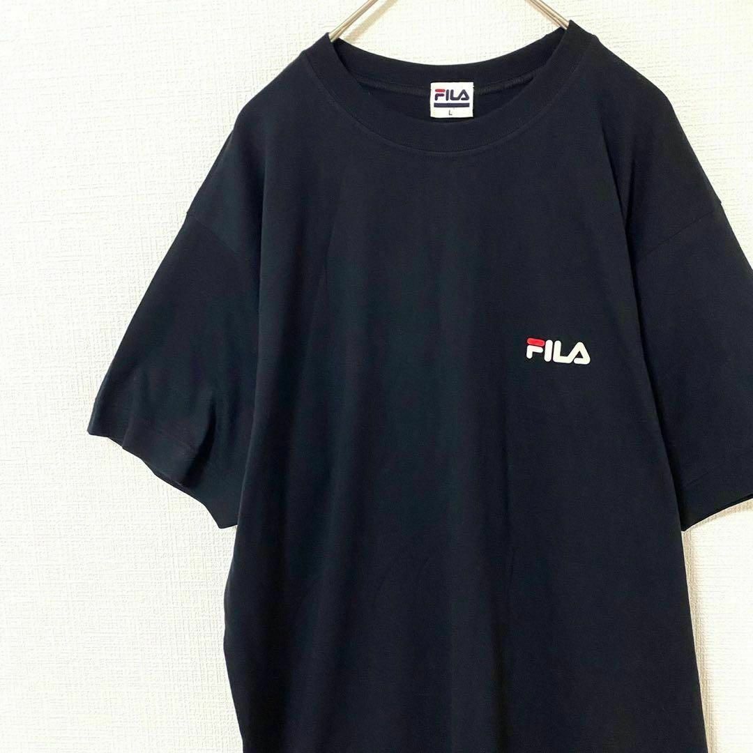 FILA(フィラ)のTシャツ 半袖 フィラ ワンポイントロゴ ブラック 黒 L コットン 綿 メンズのトップス(Tシャツ/カットソー(半袖/袖なし))の商品写真