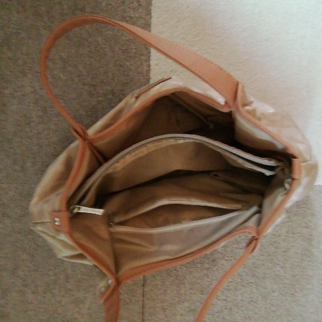 ソフィアヴァレンチノ レディースのバッグ(トートバッグ)の商品写真