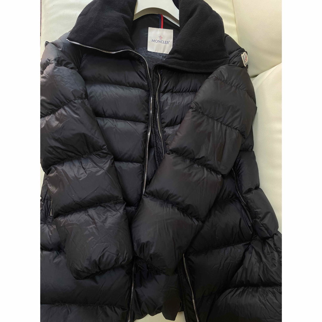 MONCLER(モンクレール)のMONCLERモンクレールTORCYNトルシン レディースのジャケット/アウター(ダウンコート)の商品写真