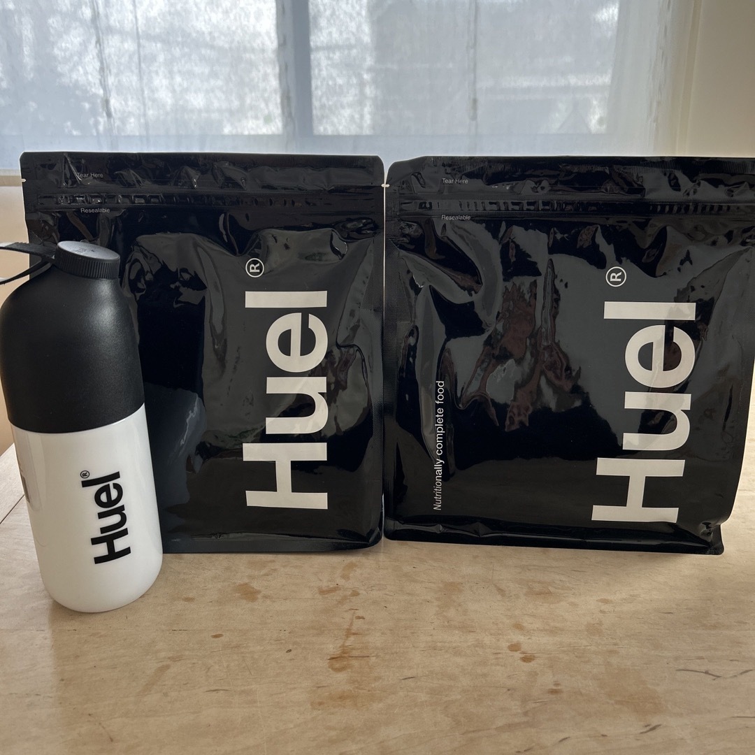 Huel ブラックエディション　チョコレート味 食品/飲料/酒の健康食品(その他)の商品写真