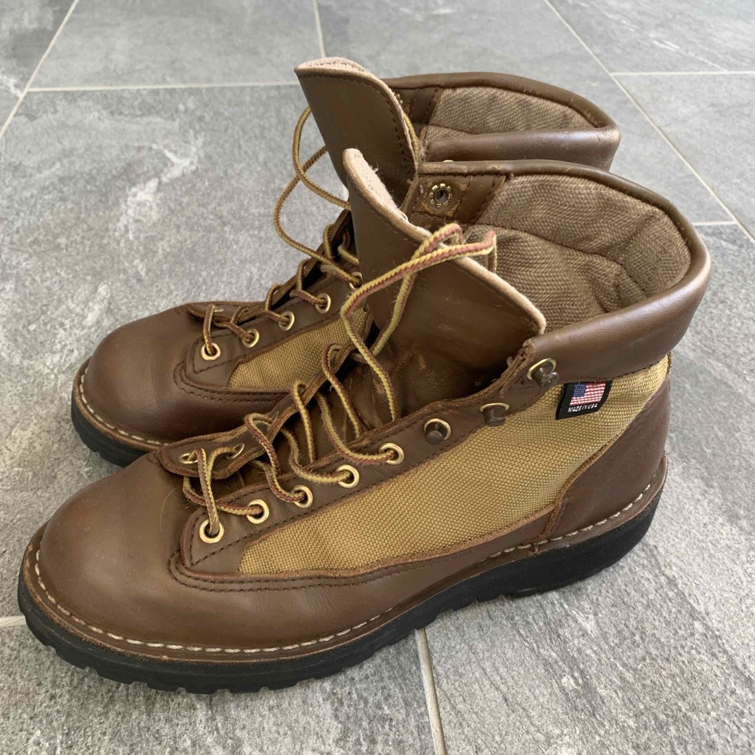 Danner(ダナー)のDANNER ダナー　DANNER right UK7 26cm メンズの靴/シューズ(ブーツ)の商品写真