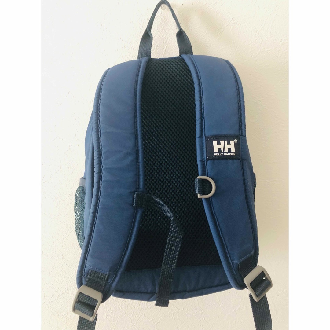 HELLY HANSEN(ヘリーハンセン)のキッズヘリーハンセンネイビーリュック(8リットル) キッズ/ベビー/マタニティのこども用バッグ(リュックサック)の商品写真