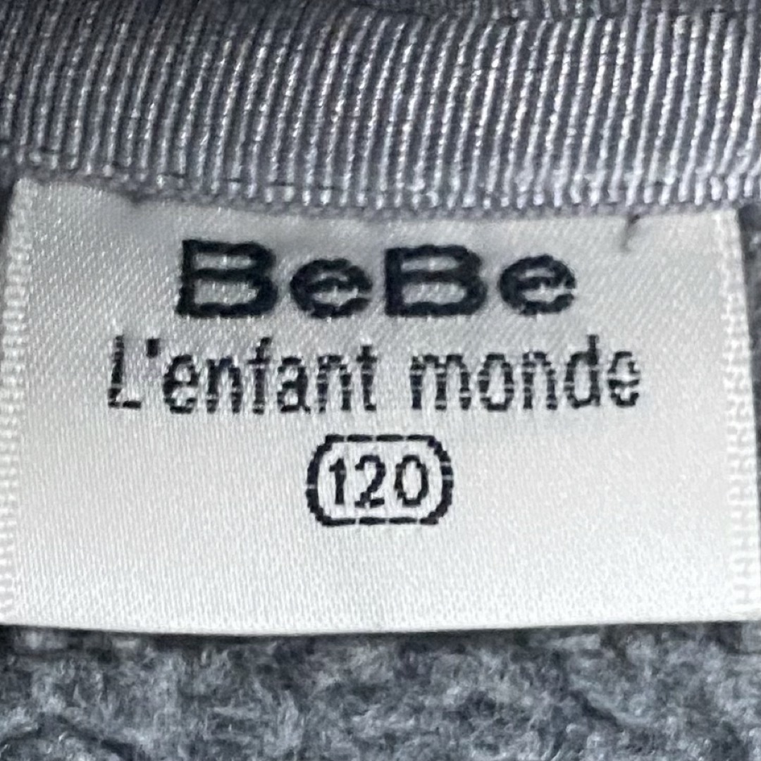 BeBe(ベベ)のBeBe L'enfant monde べべ フード付き ロングコート 120 キッズ/ベビー/マタニティのキッズ服女の子用(90cm~)(コート)の商品写真