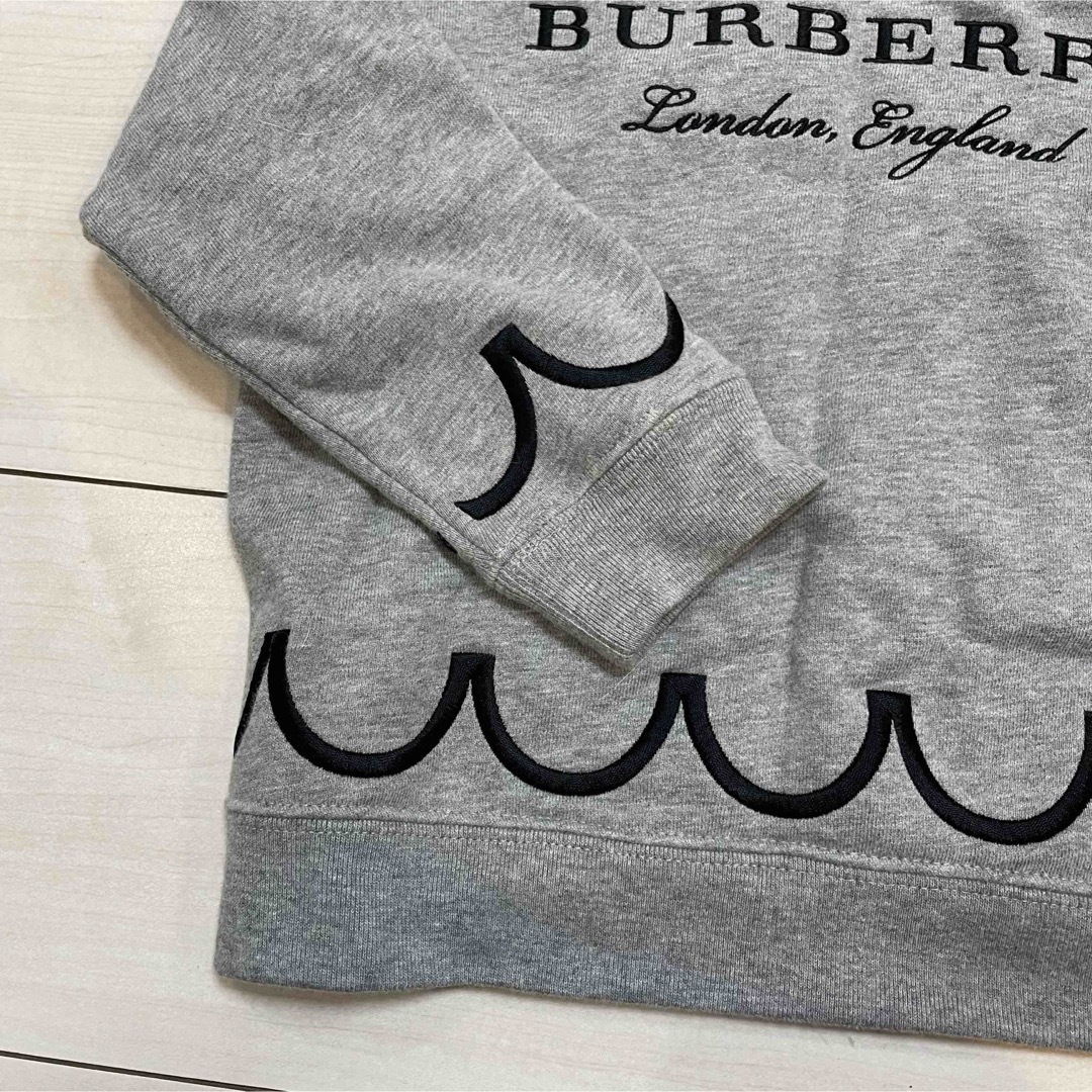 BURBERRY(バーバリー)のバーバリー　トレーナー　3Y キッズ/ベビー/マタニティのキッズ服男の子用(90cm~)(Tシャツ/カットソー)の商品写真