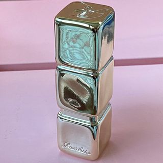 ゲラン(GUERLAIN)のキスキスビーグロウ ゲラン 129 ブロッサムキス(口紅)