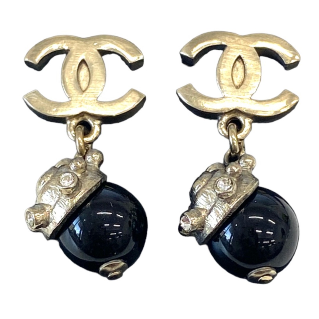 CHANEL(シャネル)の[USED/中古]CHANEL シャネル ピアス ココマーク ラインストーン 貝殻 ブラック 05C ブラック 中古 tdc-000461-4c レディースのアクセサリー(ピアス)の商品写真