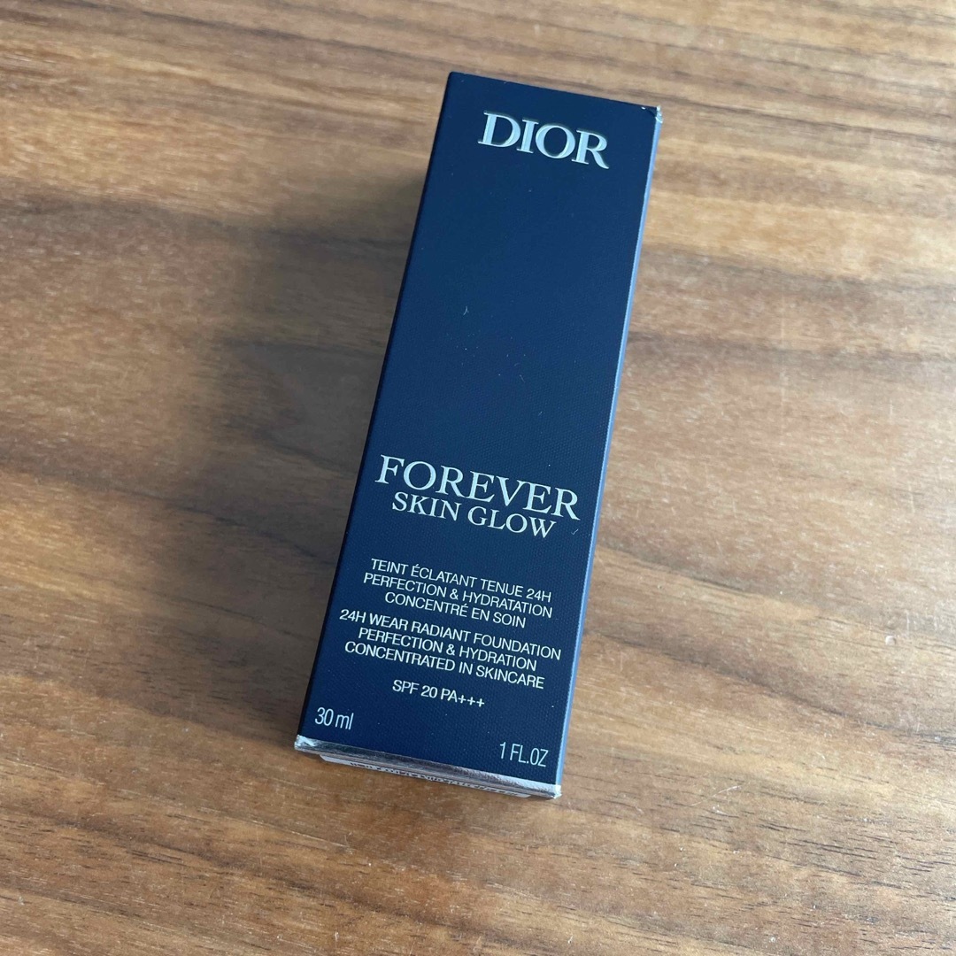 Dior(ディオール)のディオールスキン フォーエヴァー フルイド グロウ2N リキッドファンデーション コスメ/美容のベースメイク/化粧品(ファンデーション)の商品写真