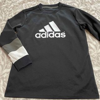 アディダス(adidas)のアディダスTシャツ(Tシャツ/カットソー)