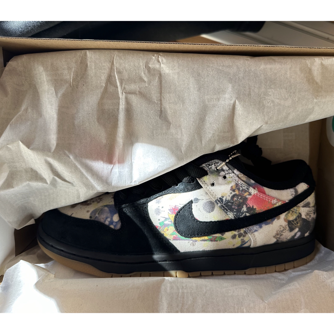 Supreme(シュプリーム)のSupreme × Nike SB Dunk Low "Rammellzee" メンズの靴/シューズ(スニーカー)の商品写真