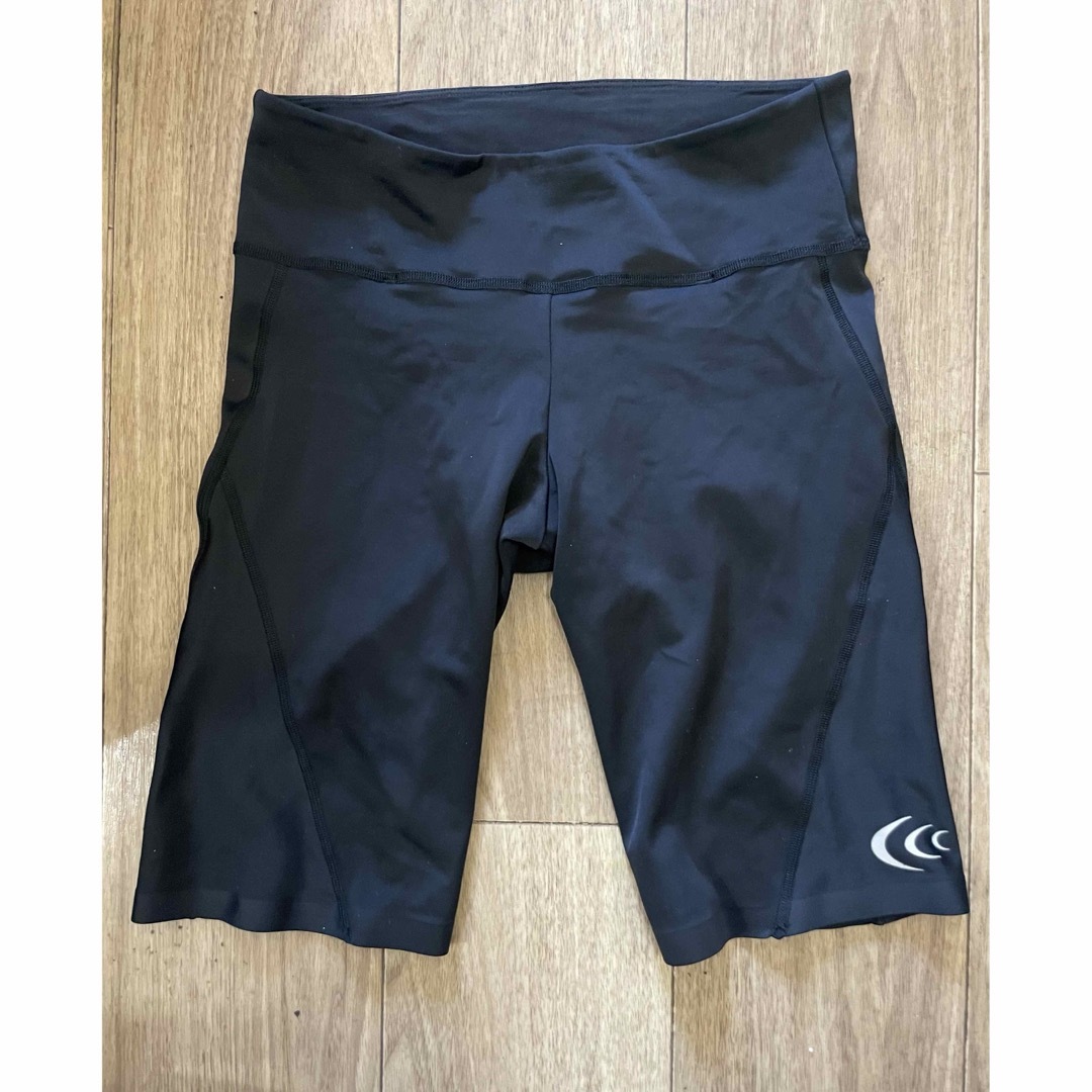 C3fit(シースリーフィット)のC3fit メンズ ハーフタイツ【サイズSS（XS）】 スポーツ/アウトドアのランニング(ウェア)の商品写真