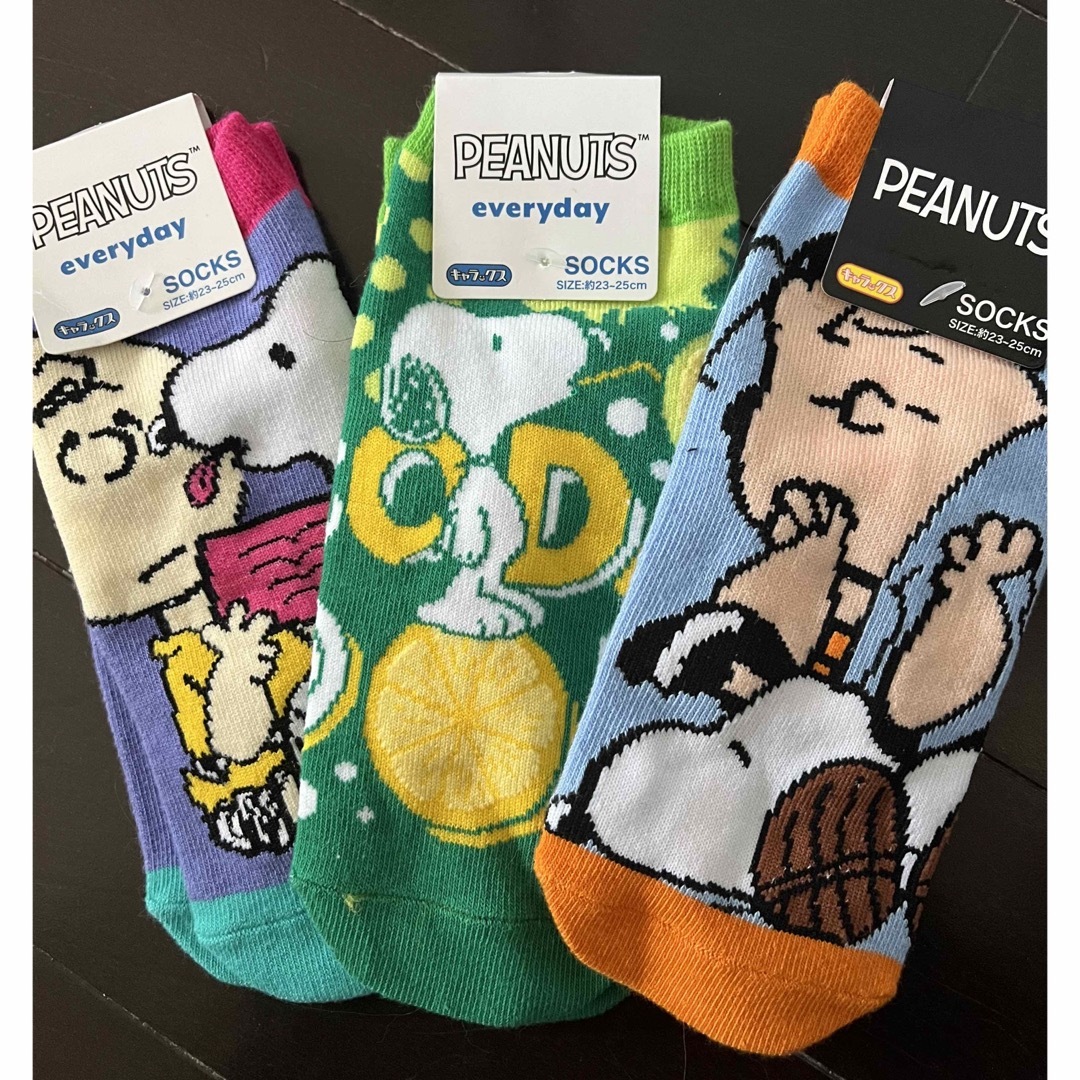 PEANUTS(ピーナッツ)のスヌーピー　靴下3セット レディースのレッグウェア(ソックス)の商品写真