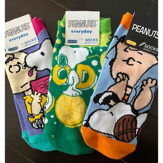 ピーナッツ(PEANUTS)のスヌーピー　靴下3セット(ソックス)