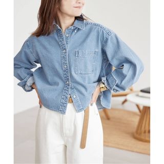 スローブイエナ(SLOBE IENA)のLE DENIMクロップドシャツ スローブイエナ(シャツ/ブラウス(半袖/袖なし))