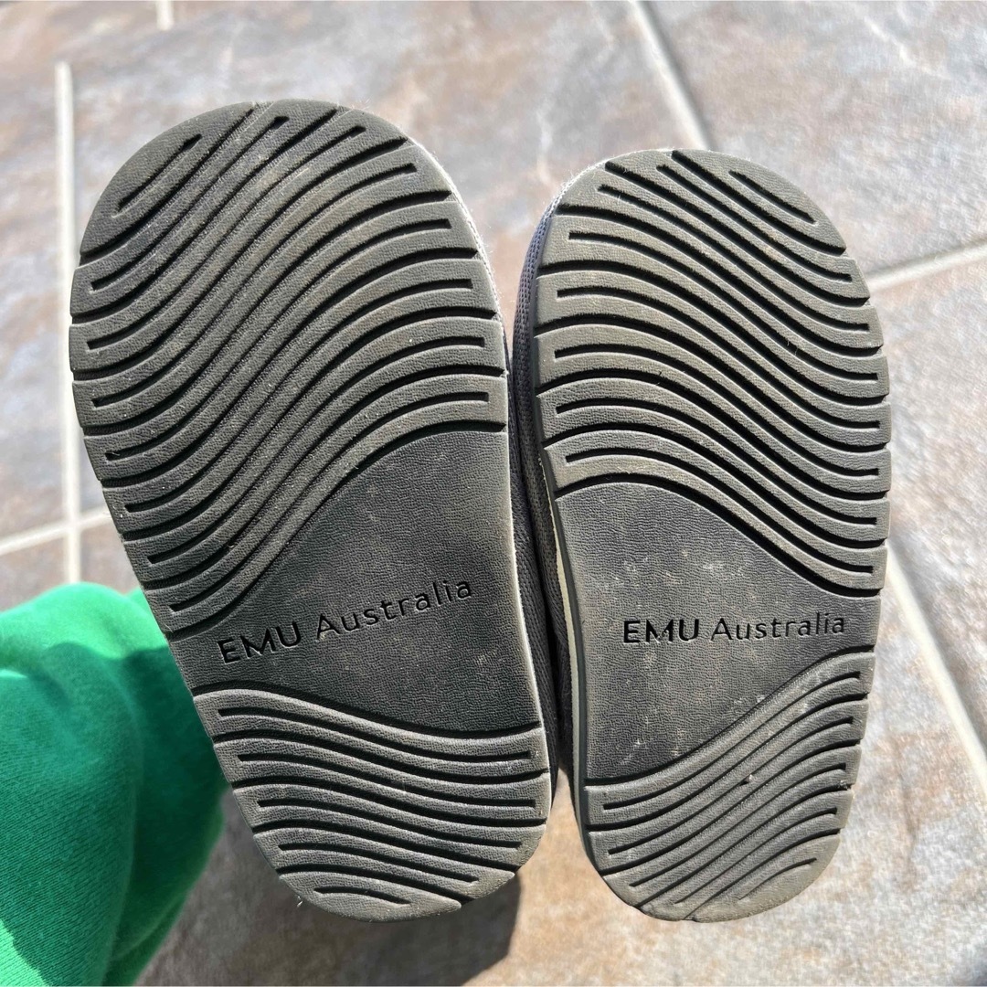 EMU Australia(エミュオーストラリア)のEMUシャークムートン キッズ/ベビー/マタニティのベビー靴/シューズ(~14cm)(ブーツ)の商品写真