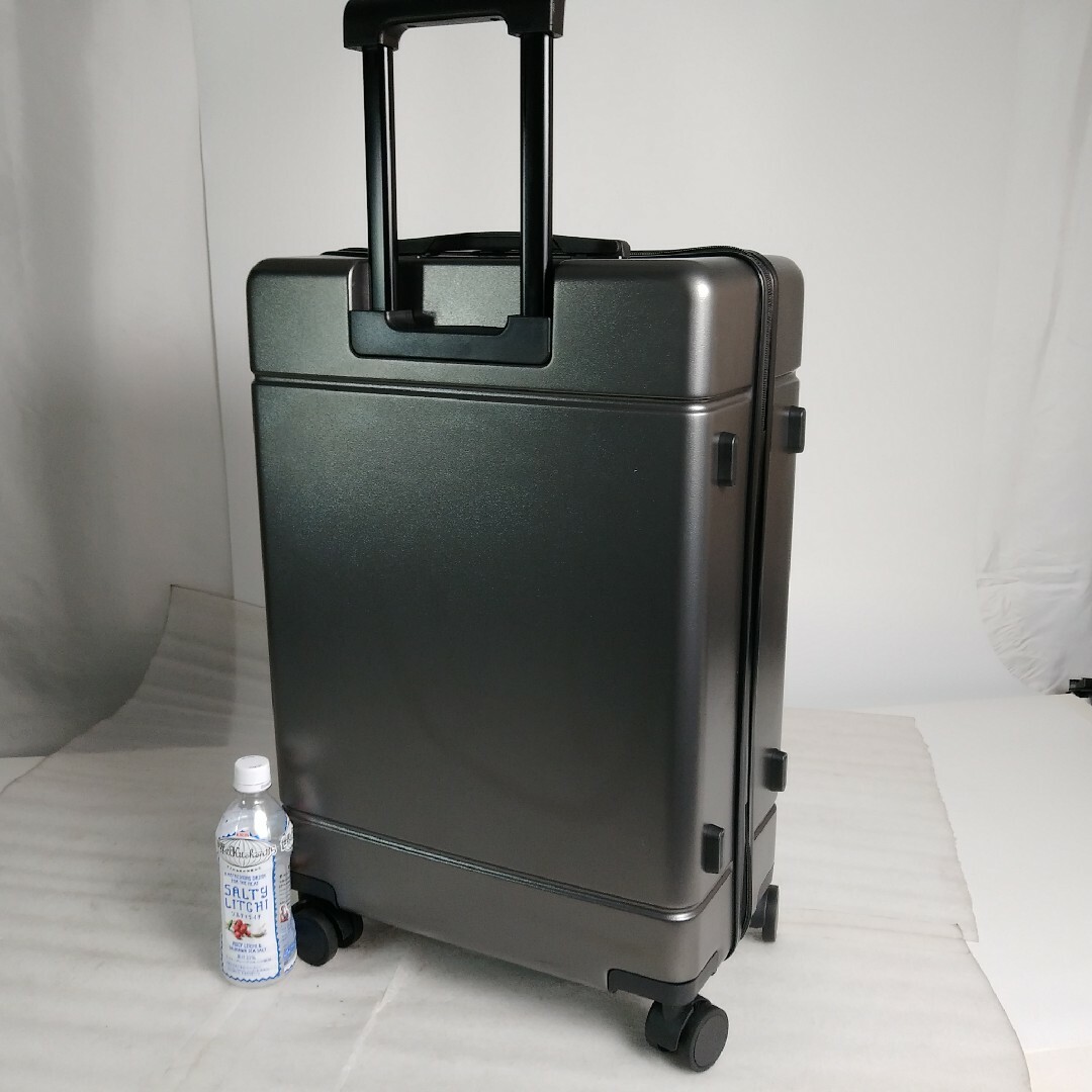 ス42　Mサイズ　グレー　スーツケース　キャリーケース　在庫処分 レディースのバッグ(スーツケース/キャリーバッグ)の商品写真