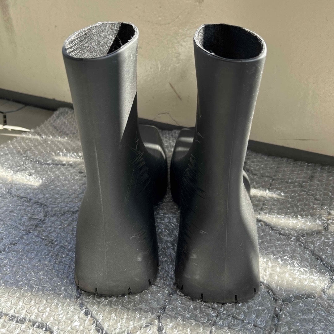 willfully square toe mat rain boots レディースの靴/シューズ(レインブーツ/長靴)の商品写真