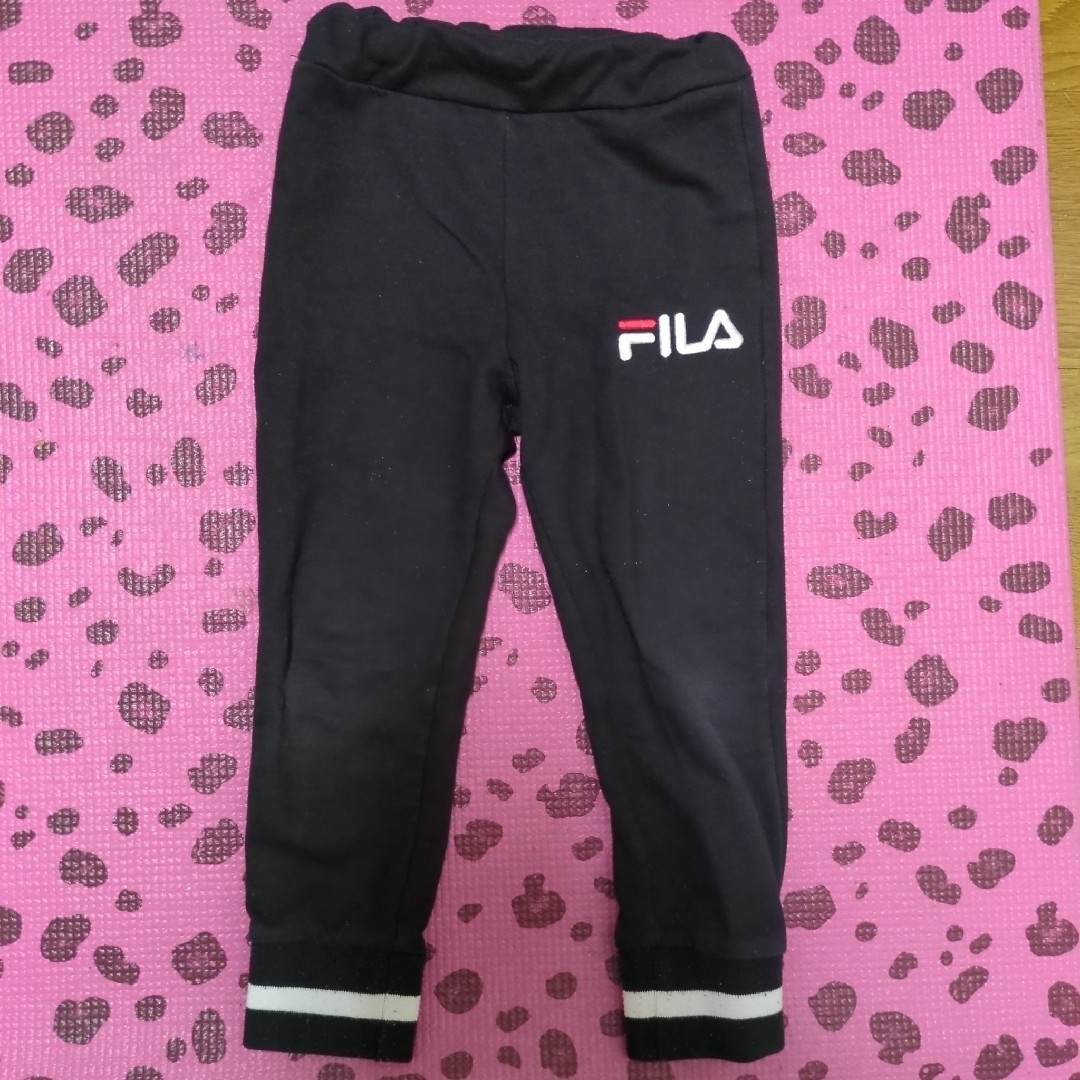 FILA(フィラ)のキッズパンツ　FILA  100　男女兼用 キッズ/ベビー/マタニティのキッズ服男の子用(90cm~)(パンツ/スパッツ)の商品写真