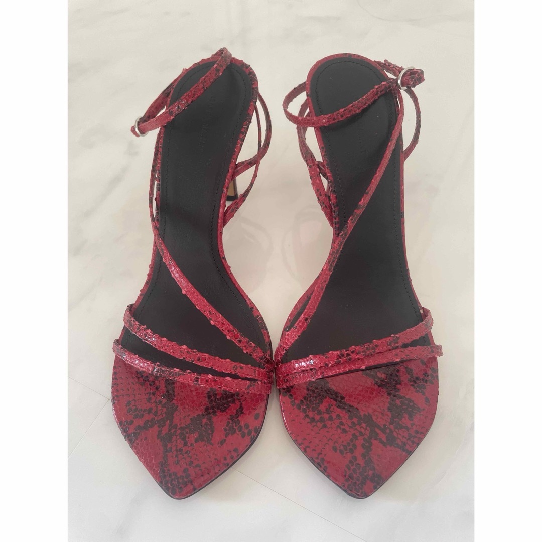 Isabel Marant(イザベルマラン)のisabel marant exotic story 36サイズ　red レディースの靴/シューズ(ハイヒール/パンプス)の商品写真