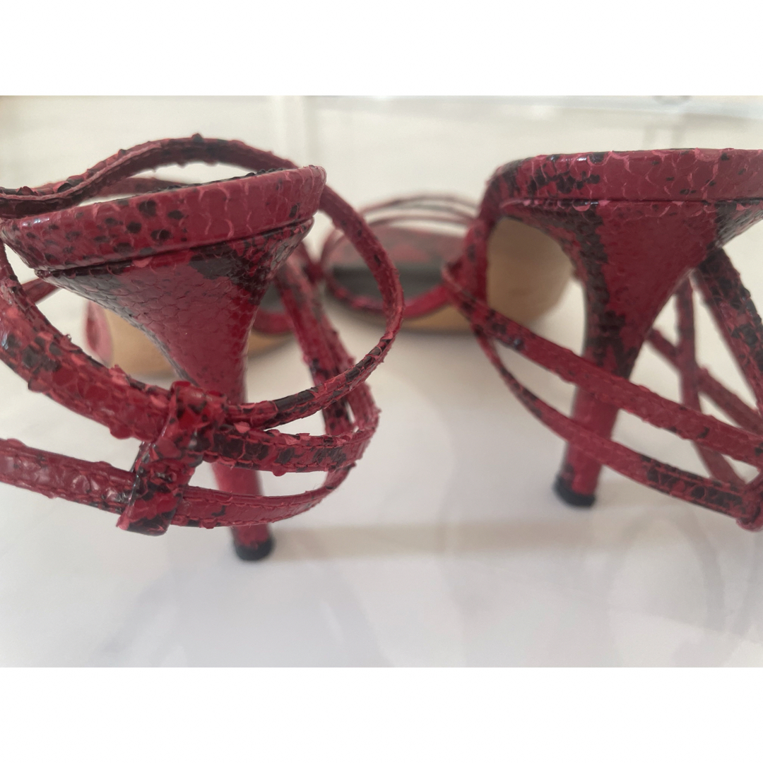 Isabel Marant(イザベルマラン)のisabel marant exotic story 36サイズ　red レディースの靴/シューズ(ハイヒール/パンプス)の商品写真