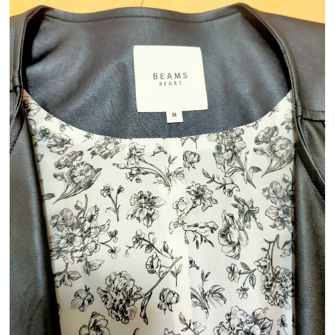 BEAMS(ビームス)のBEAMS　heart　ノーカラーブルゾン　ジャケットブルゾン レディースのジャケット/アウター(ブルゾン)の商品写真