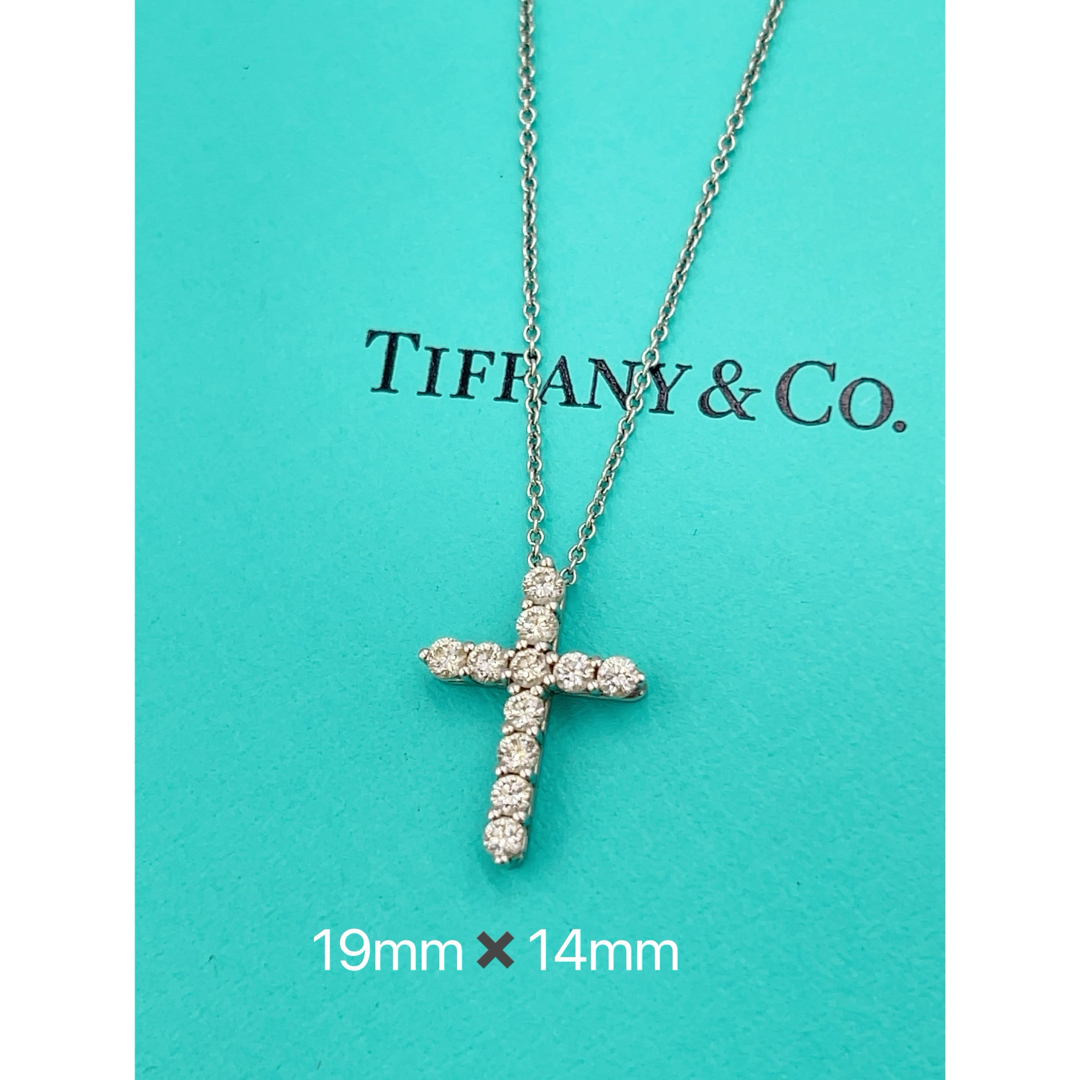 Tiffany & Co.(ティファニー)のTIFFANY&Co. ティファニークロスプラチナダイヤモンドネックレススモール レディースのアクセサリー(ネックレス)の商品写真