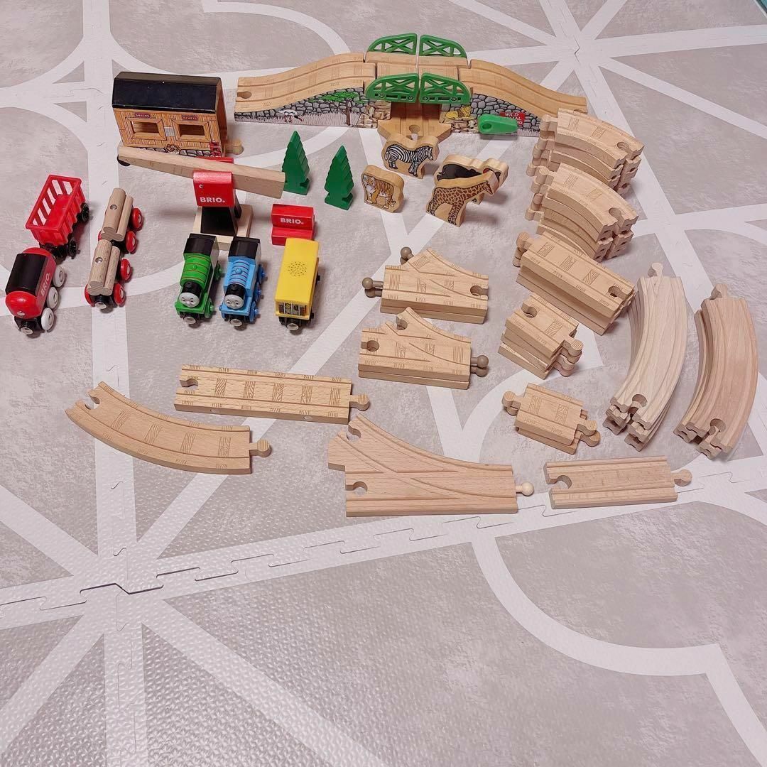 木製トーマス 動物園 モンキーカー サーカストレイン BRIO 他 キッズ/ベビー/マタニティのおもちゃ(電車のおもちゃ/車)の商品写真