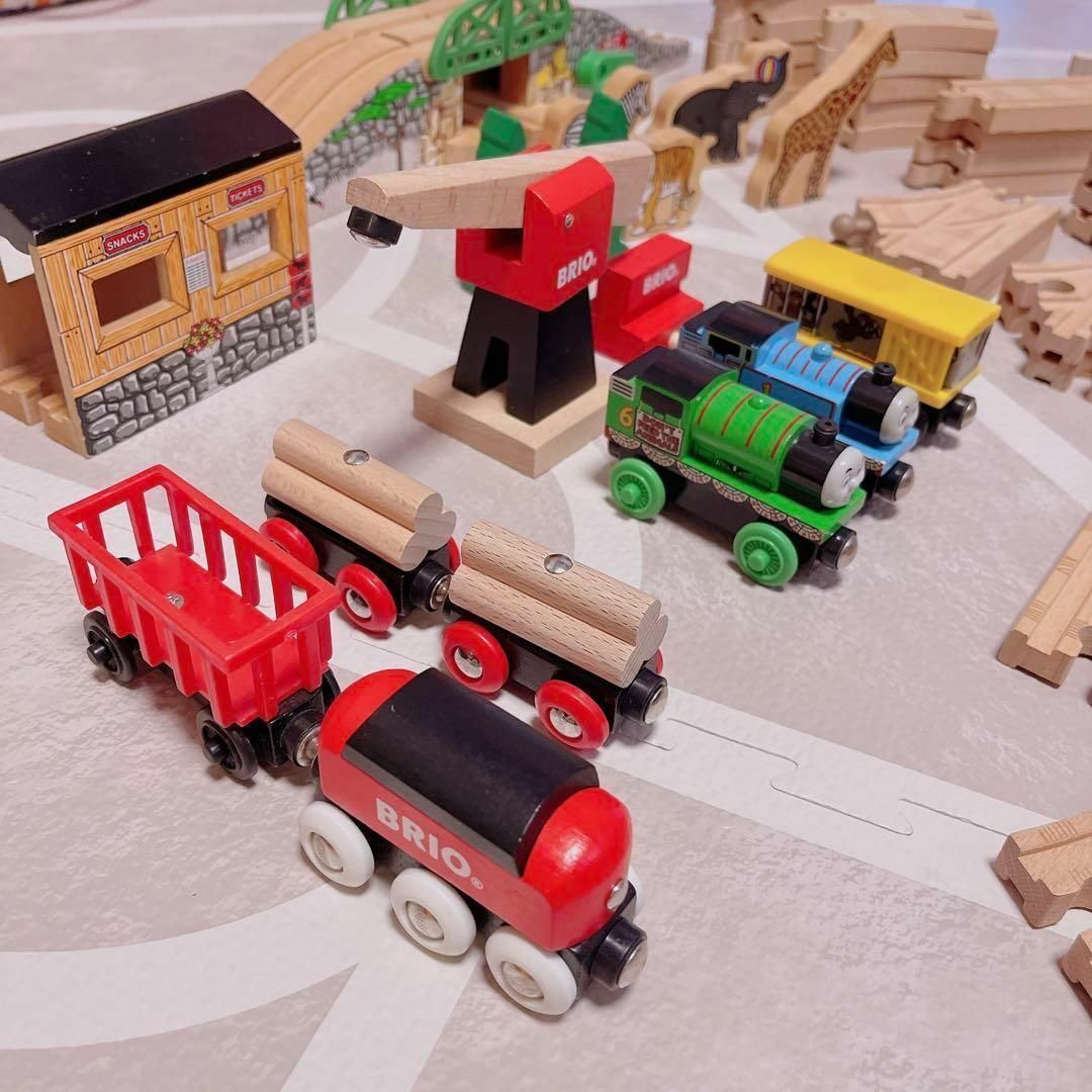 木製トーマス 動物園 モンキーカー サーカストレイン BRIO 他 キッズ/ベビー/マタニティのおもちゃ(電車のおもちゃ/車)の商品写真